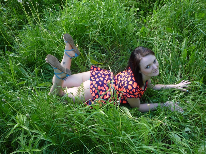 Взрывная брюнетка приглашает тебя в сказочный мир страсти и похоти. Готова выполнить все твои сокровенные желания и фантазии. Отдайся на волю чувств со мной! 22701, 20 лет