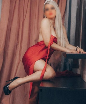 Мои услуги рассчитаны на самые смелые фантазии, в том числе горячий стриптиз, массаж тела, ролевые игры и многое другое. ✨ Обещаю, тебе будет комфортно и незабываемо со мной. Мои фото подчеркнут мою красоту и изящность, а отзывы - мою надежность. Я живу в Москве и готова окунуться в мир нашего волшебства в любое время. Сделаем встречу незабываемой 😍💋 6281, 21 год